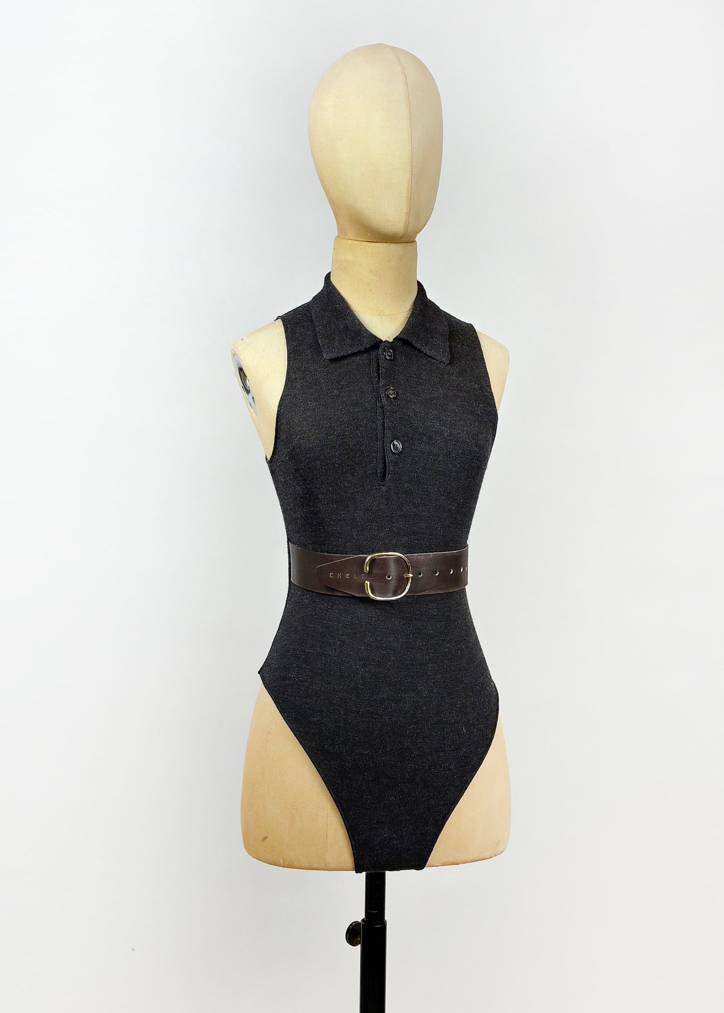 BUTTON WOOL BODY